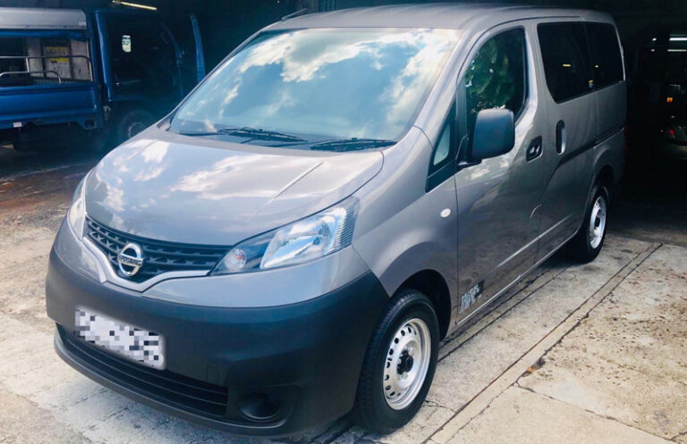 Nissan NV200 Auto (with side windows) - 2019 model